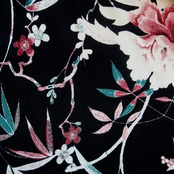 Matty M Spokane Black Floral Ruffle Hem Short Flutter Sleeve Dress Size XS - Picture 10 of 14